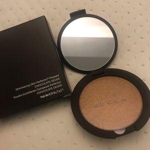 BECCA's Shimmering Skin Perfector Highlighter